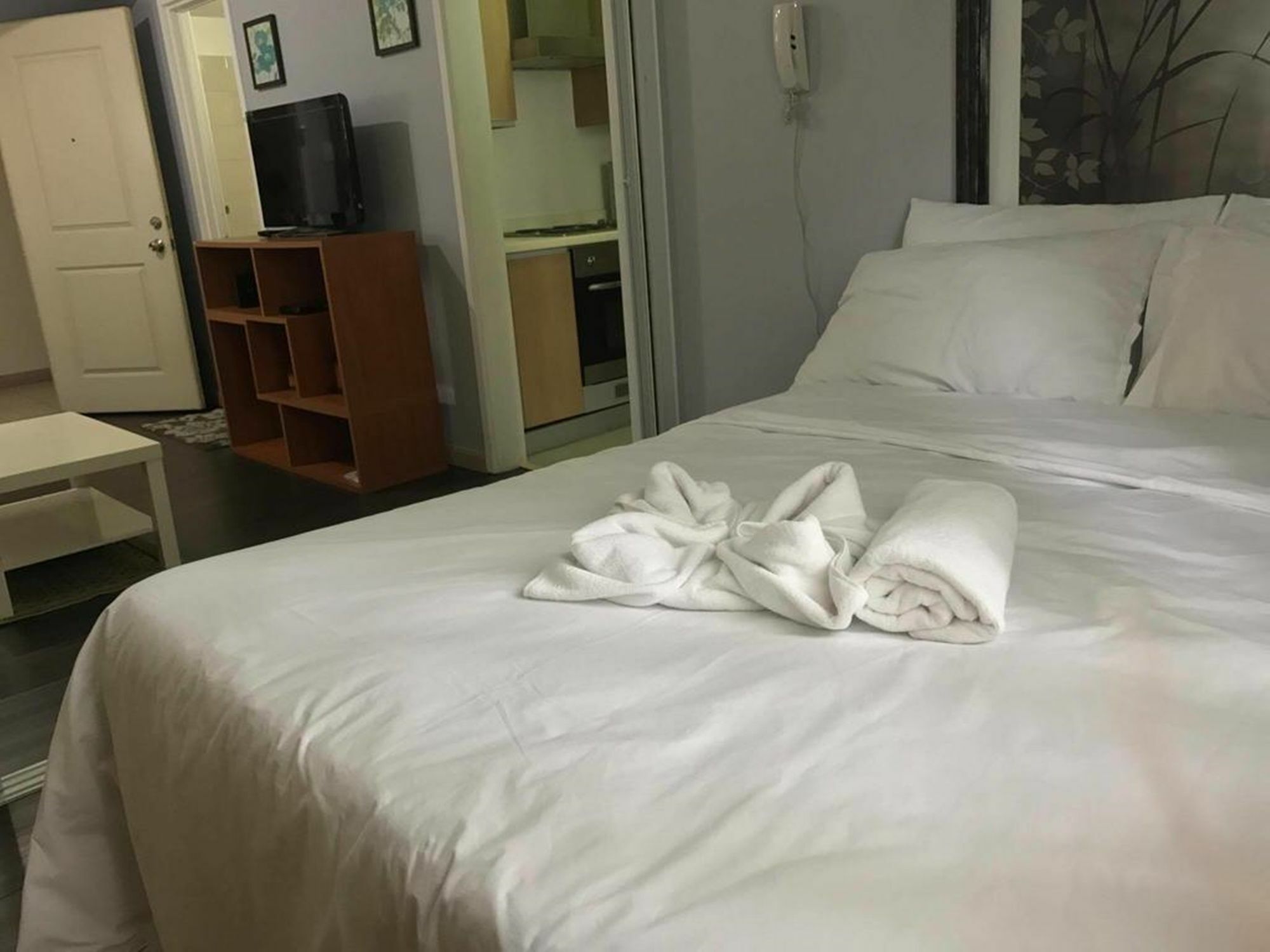 Go-Stay @ South Of Market Taguig Kültér fotó
